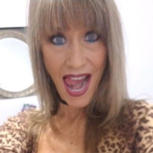 Meet your Posher, Yavone